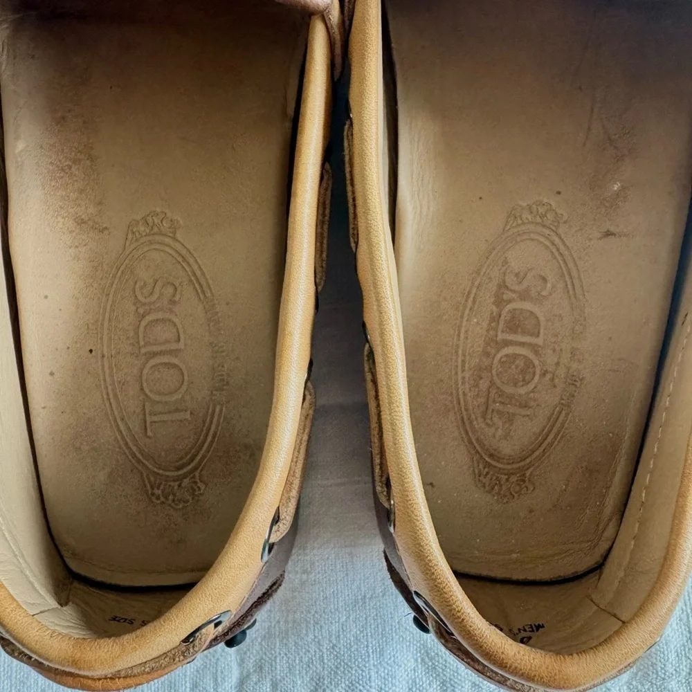 Tod's Gommino Leather Fringe Driving Loafers in Congnac & Tan